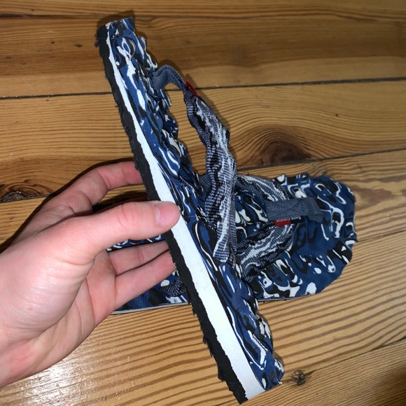 Flip flops - Picture 2 of 2